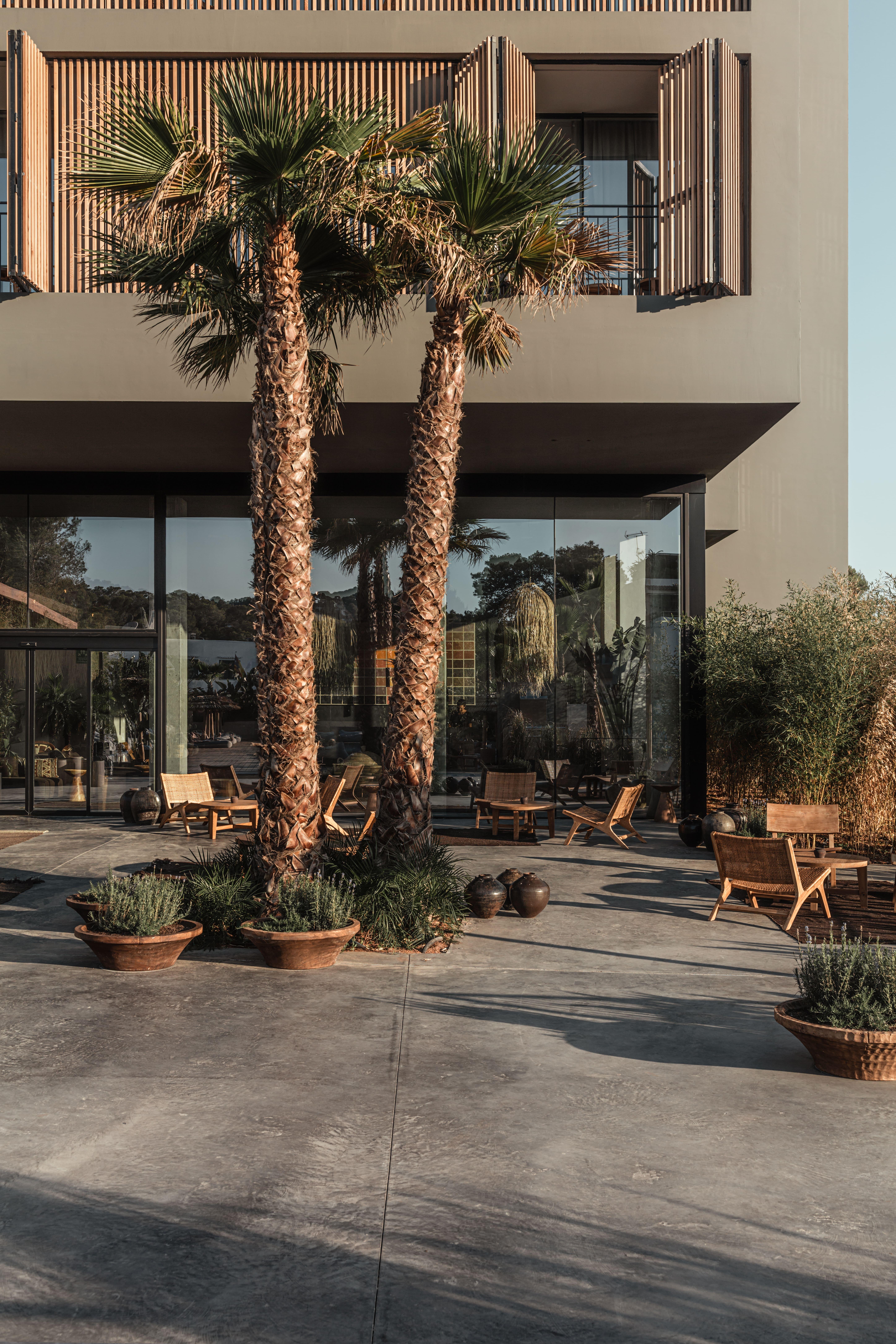 Hotel Oku Ibiza (Adults Only) Sant Antoni de Portmany Esterno foto The patio at the hotel